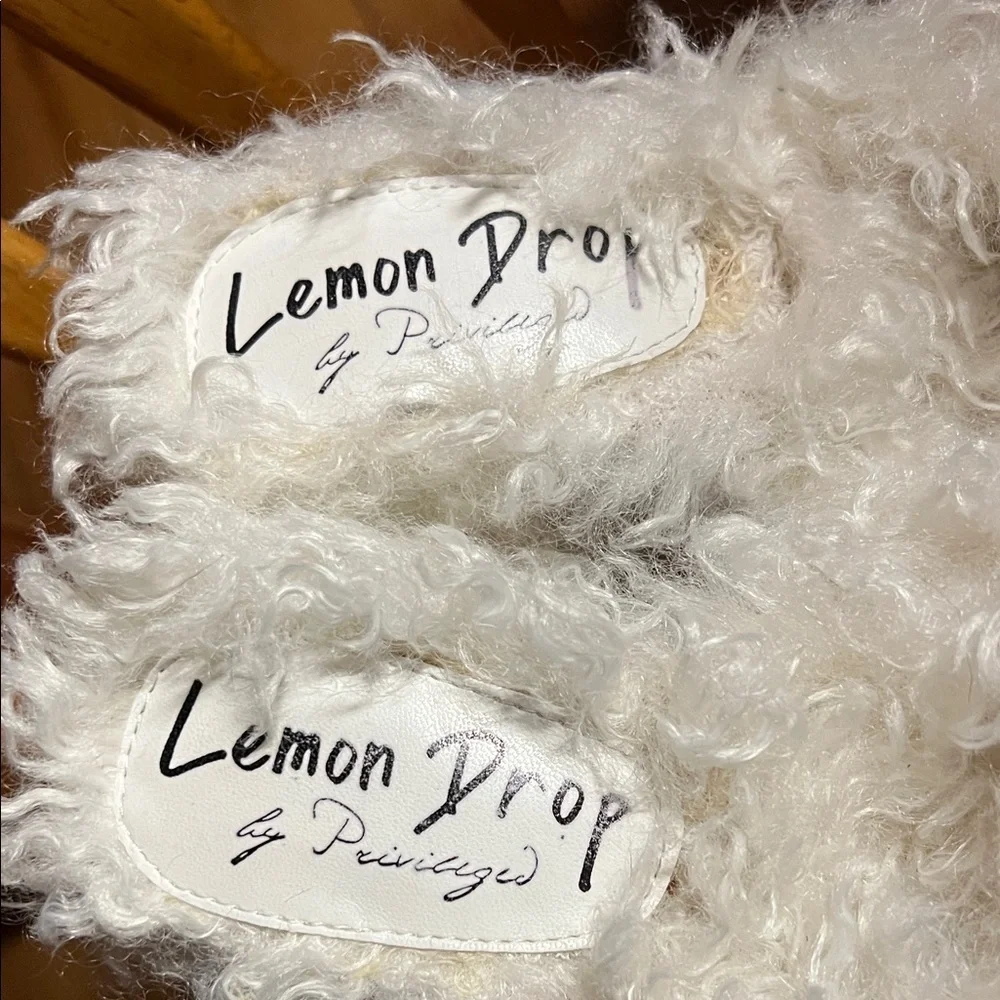 Lemon Drop by Privileged White Fuzzy Faux Fut Platform Heels Slippers 8.5